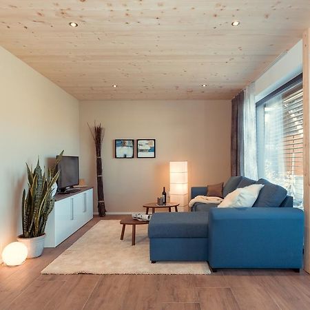 Simply Home Apartments Ueberackern Exterior foto